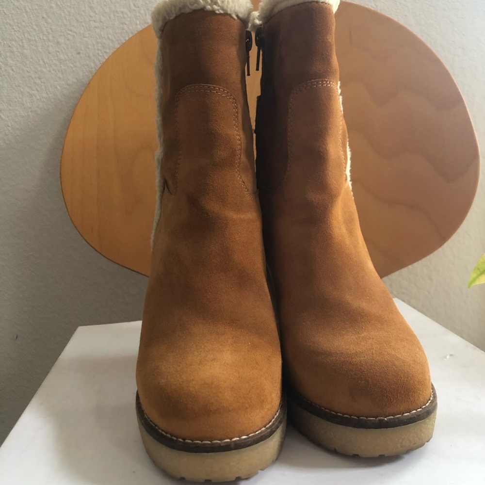 Sundance Dulce de Leche Tassle Boots - Picture 2 of 7